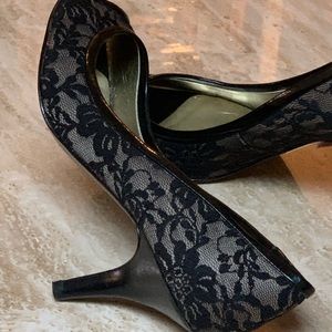 Guess Open Toe Pumps Black 7M